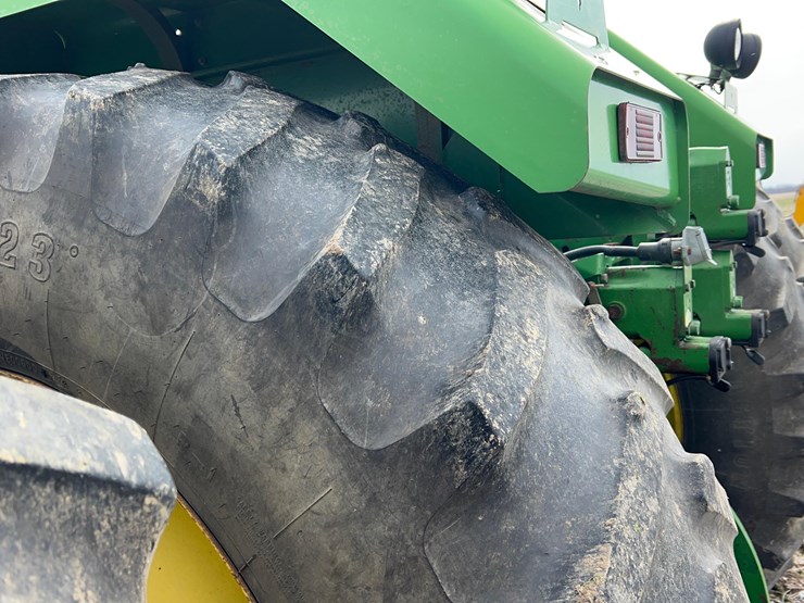 john-deere-8760-image-35