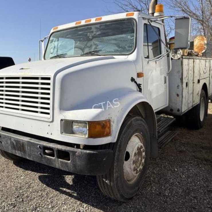 1992 INTERNATIONAL 4700