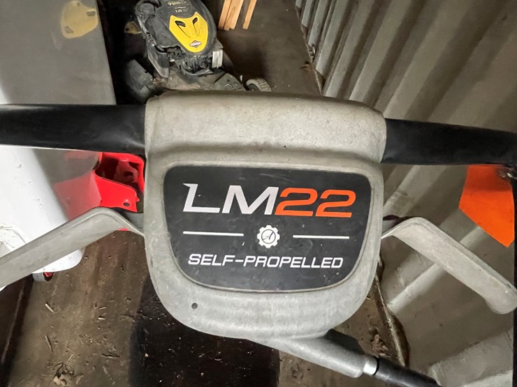 #2002-•-ariens-lm22-self-propelled-mower-image-13
