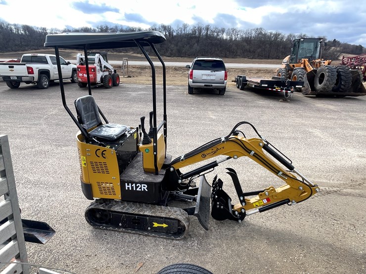 #2508-•-cfg-industry-mini-excavator-image-4