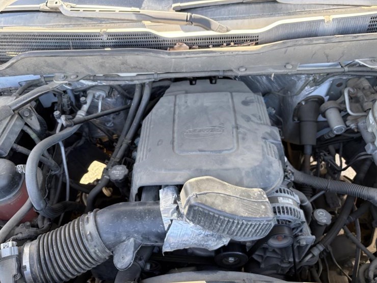 2015-chevrolet-2500-image-16