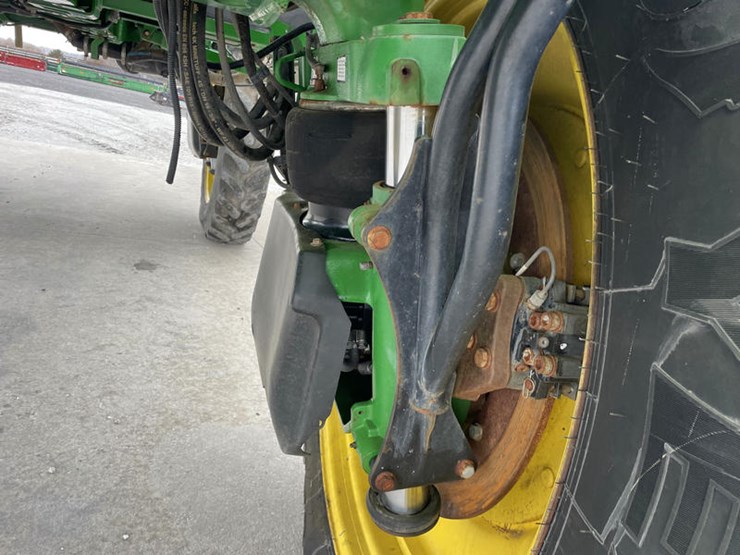 2018-john-deere-r4045-image-46