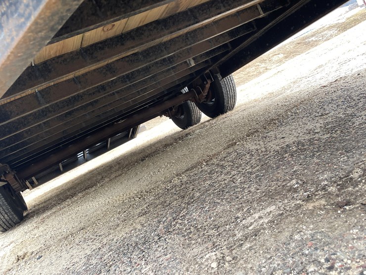 #1098-•-2022-big-tex-trailer-(has-wi-title)-image-11