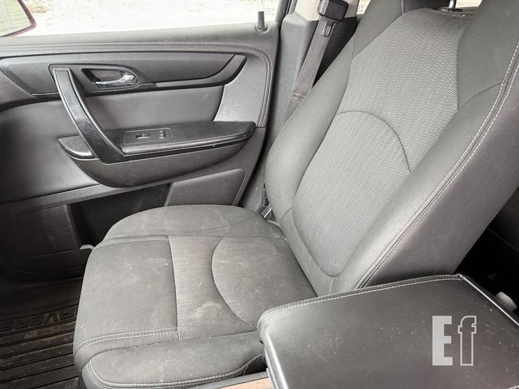 2014-chevrolet-traverse-image-10