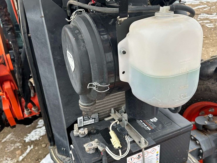 2015-kubota-m135gx-image-36