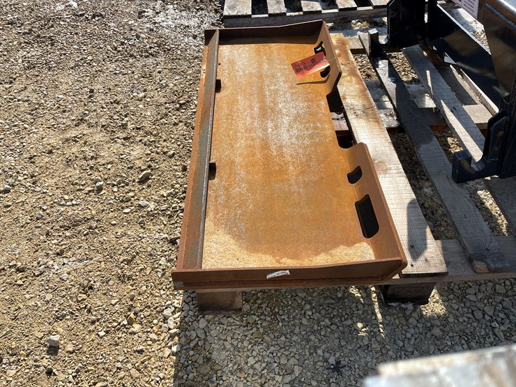 #2483-•-wolverine-skid-steer-mount-plate-image-6