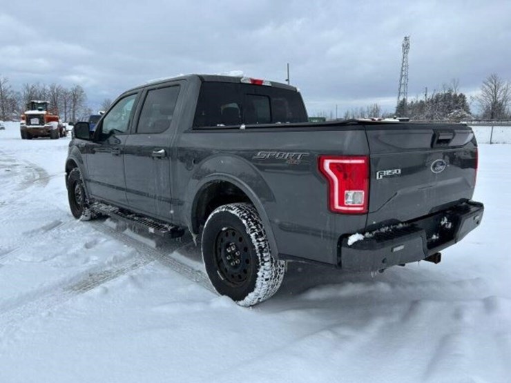 2017-ford-f150-xlt-image-8