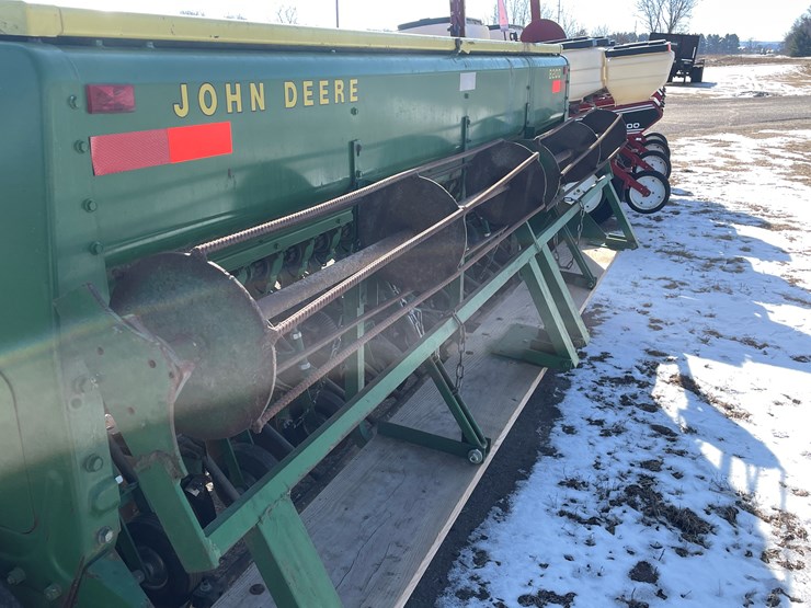john-deere-8200-image-27