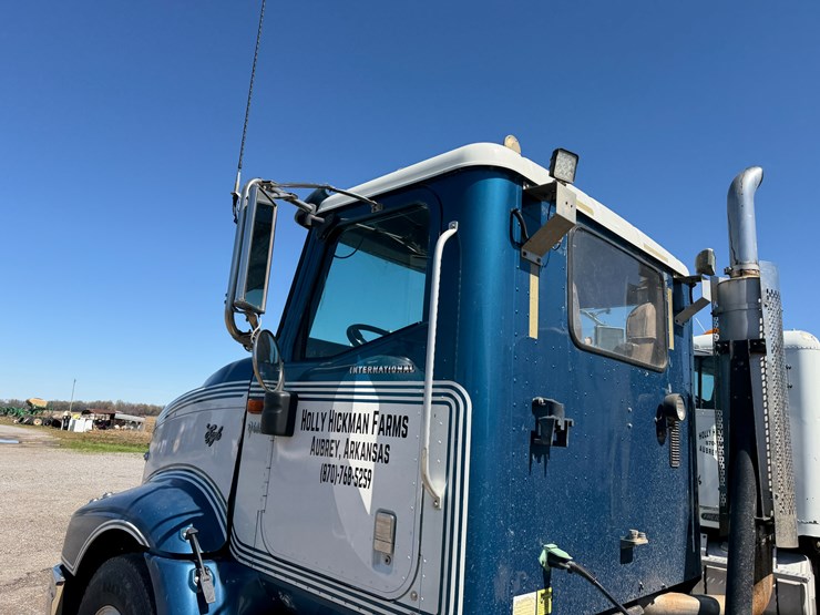 #42452-•-2007-international-l9427-daycab-truck-tractor-vin:-2hscnapr37c468369-image-29