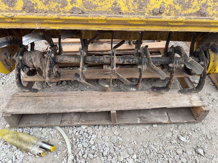 john-deere-42"-hydraulic-tiller-image-11