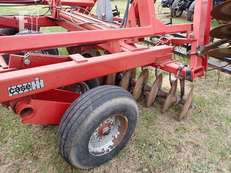 case-ih-3900-image-5