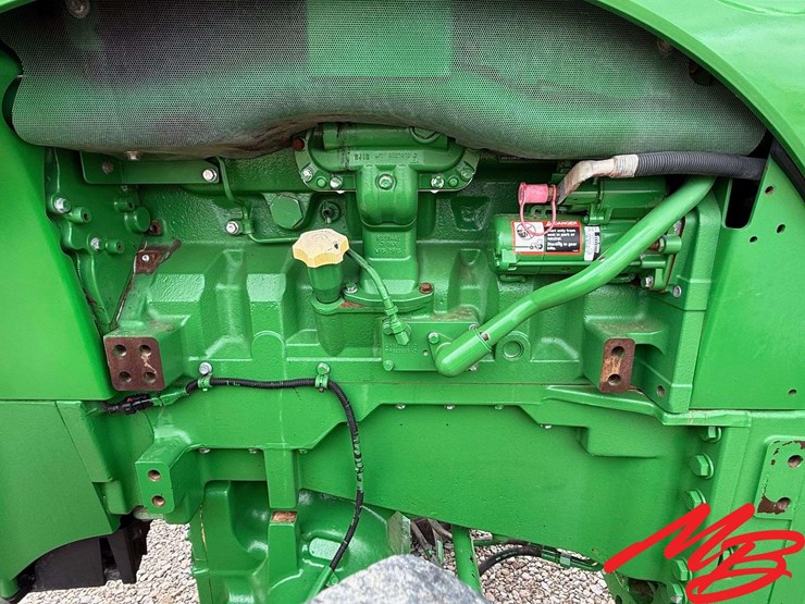 2012-john-deere-8285r-image-11