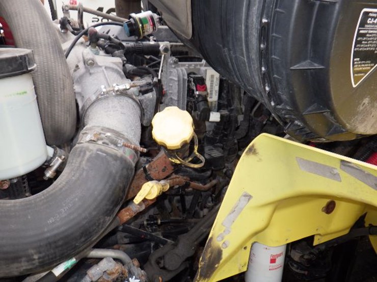 2016-international-8600-image-18