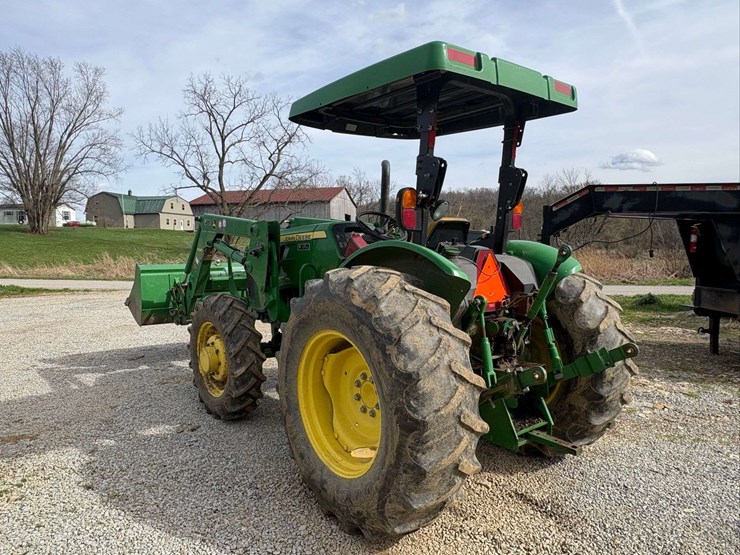 john-deere-5055e-image-4