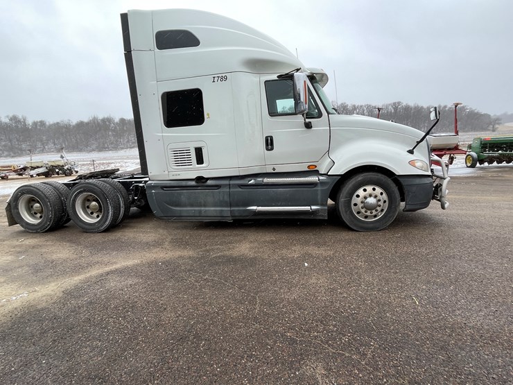 2016-international-prostar-image-5