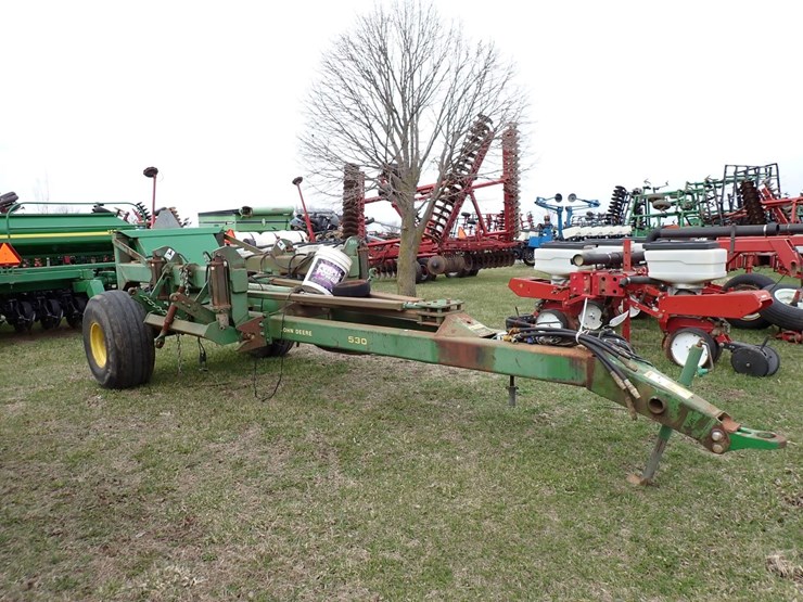 john-deere-530-image-1