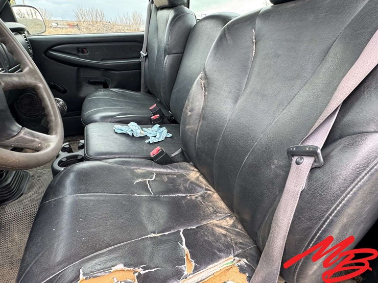 2002-chevrolet-silverado-1500-image-13