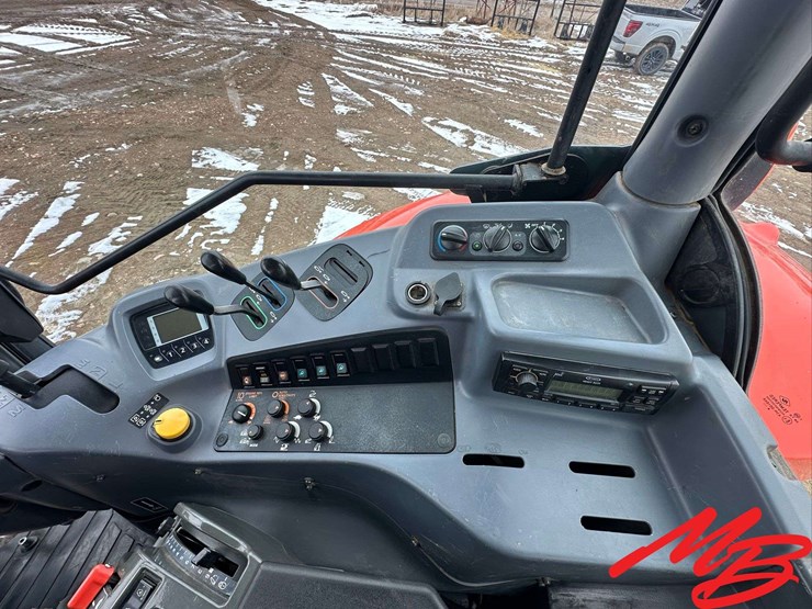 2015-kubota-m135gx-image-28