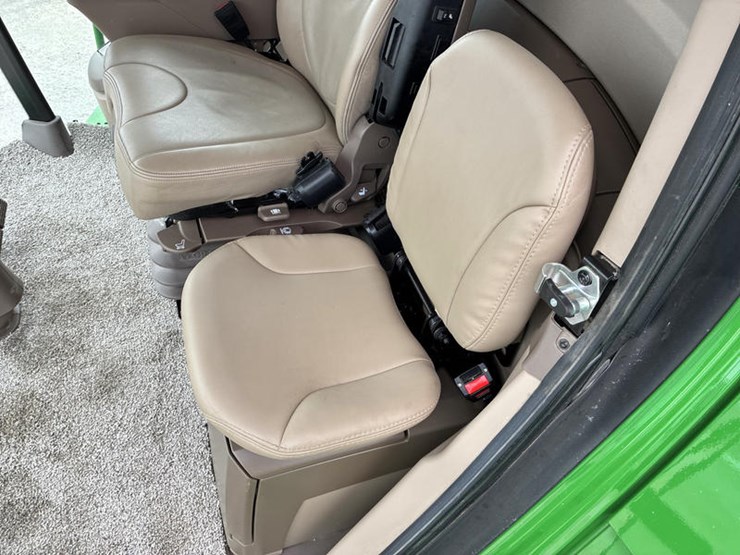 2023-john-deere-s780-image-94