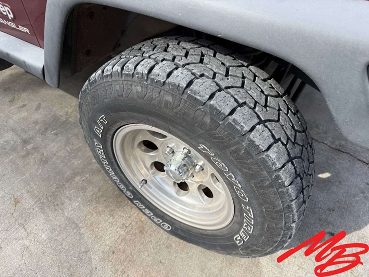 2004-jeep-wrangler-sport-image-16