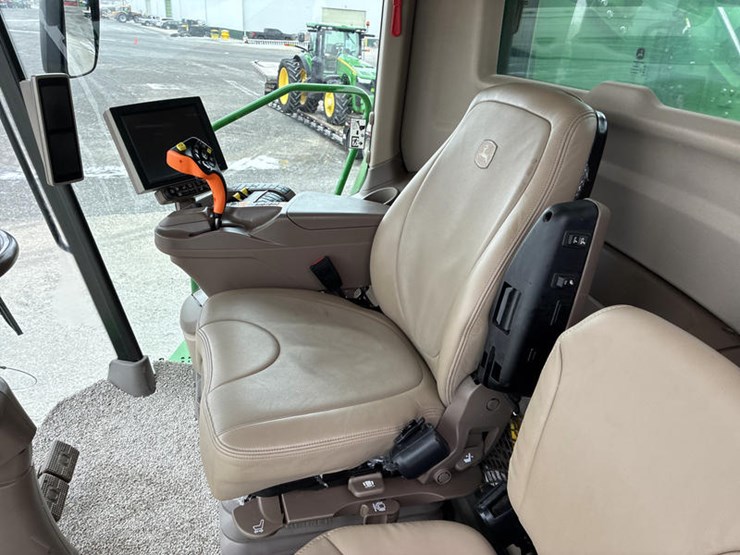 2023-john-deere-s780-image-93