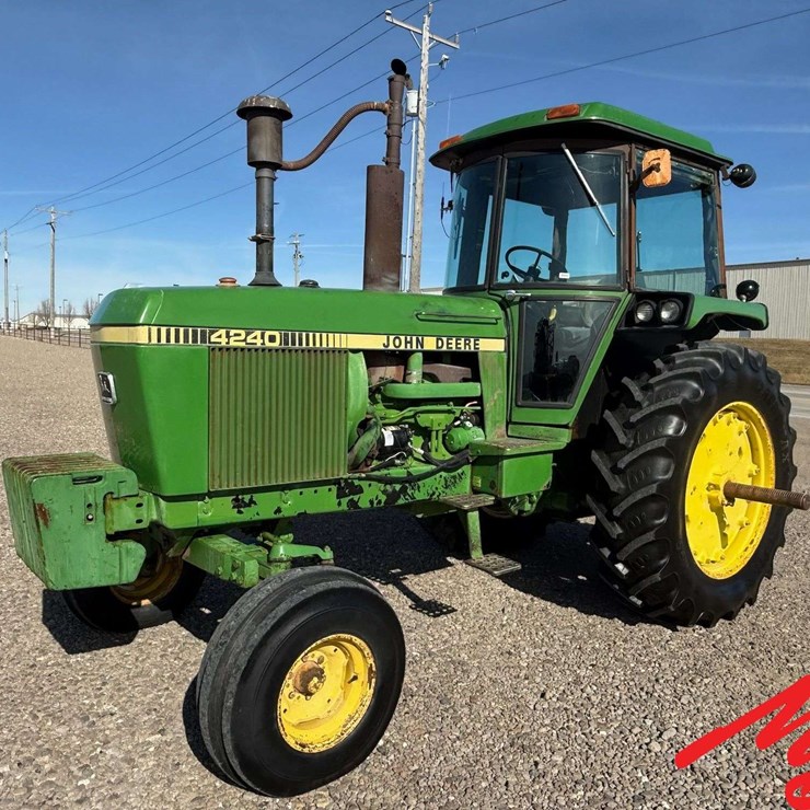 1979 JOHN DEERE 4240