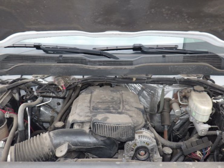 2015-chevrolet-silverado-3500-image-14