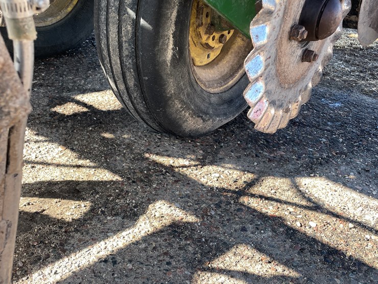 john-deere-7000-image-13