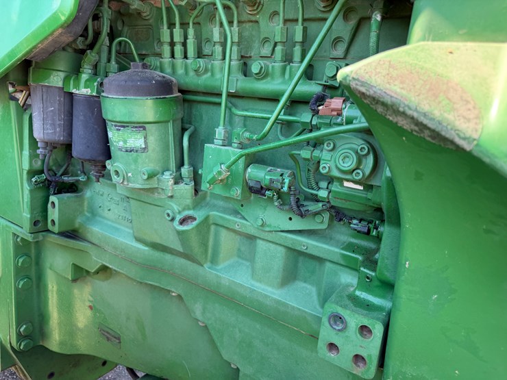 2010-john-deere-8270r-image-57