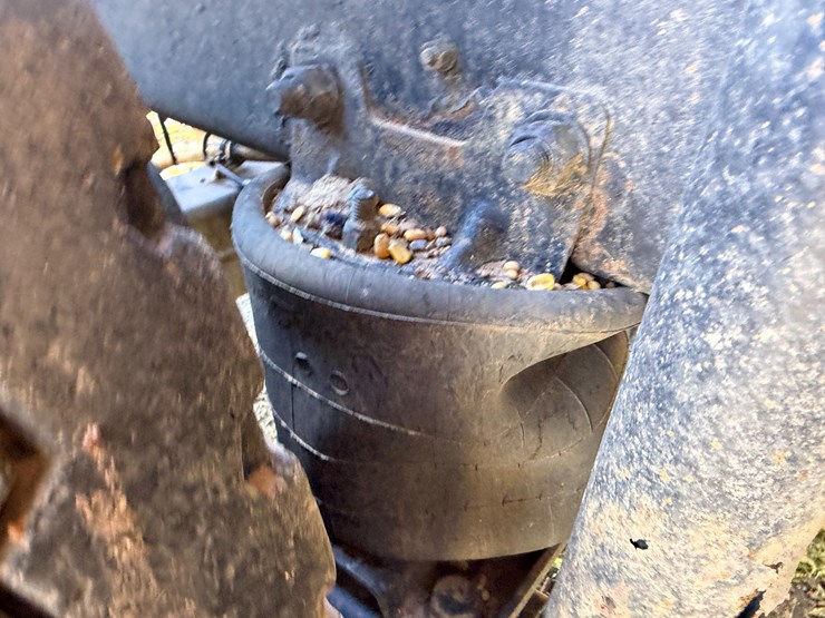 #42452-•-2007-international-l9427-daycab-truck-tractor-vin:-2hscnapr37c468369-image-23