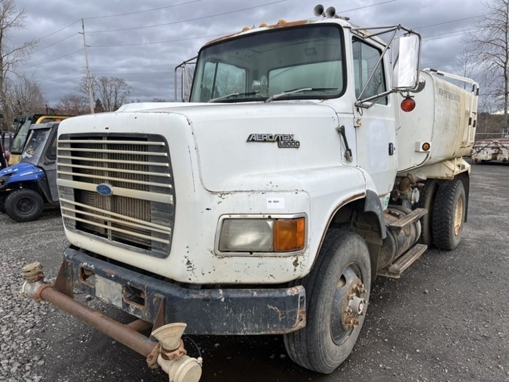 1993-ford-l8000-image-1