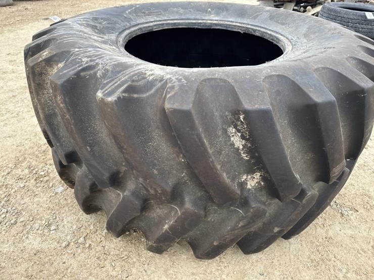 #92-•-firestone-30.5-x-32-tire-image-2