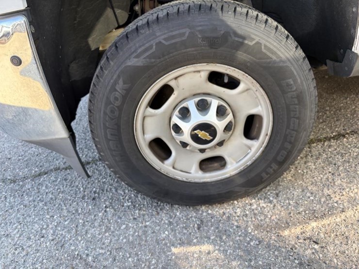 2015-chevrolet-2500-image-26