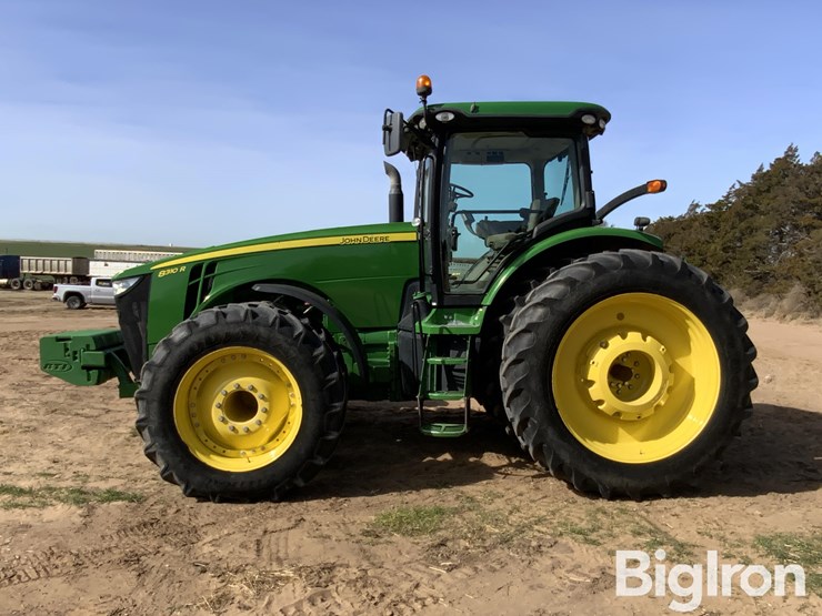 2013-john-deere-8310r-image-8