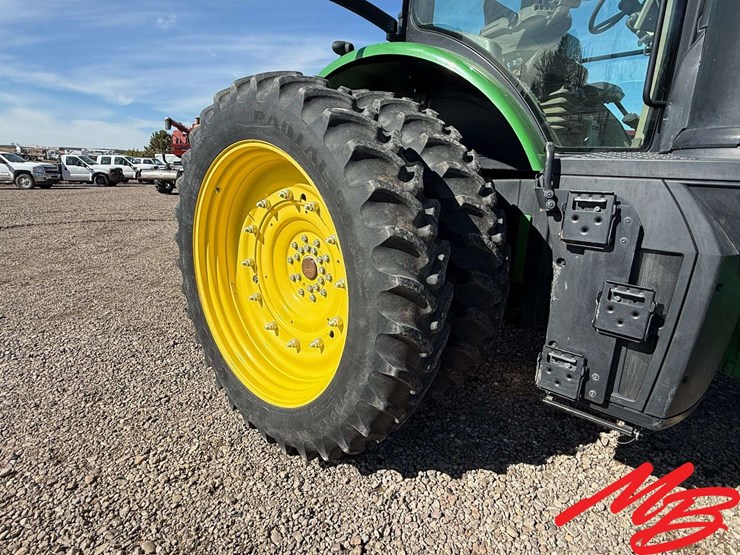 2019-john-deere-8270r-image-12