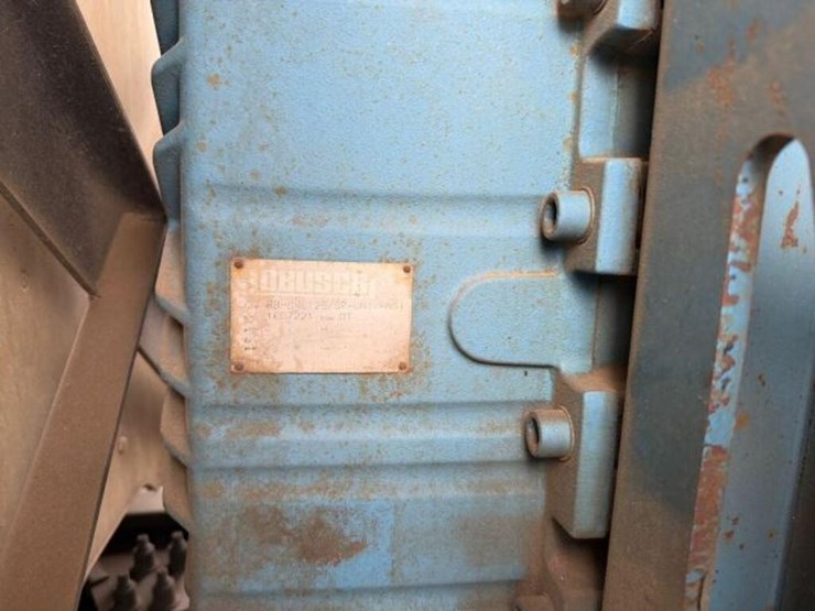 2017-peterbilt-567-image-29