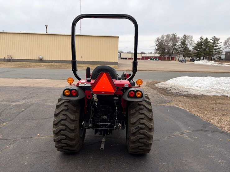 #1022-•-mahindra-2638-tractor-with-loader-(eau-claire,-wi)-image-5