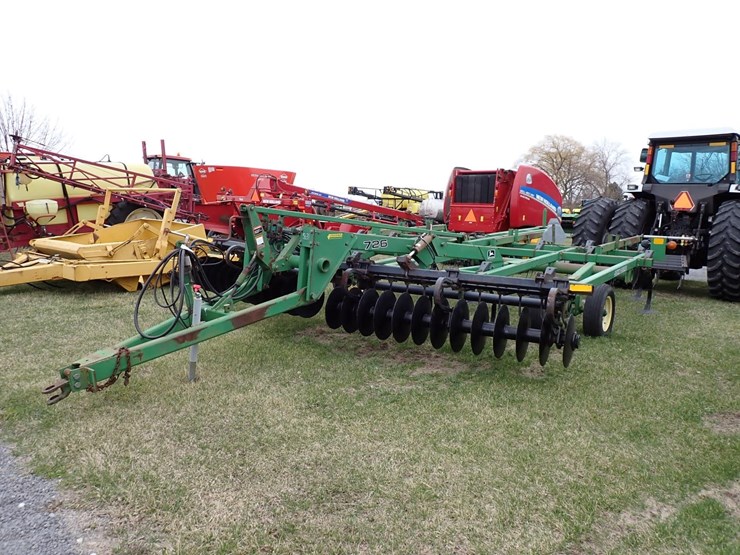 john-deere-726-image-2