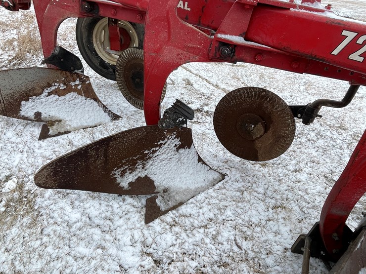 2004-international-720-image-16