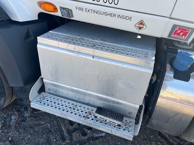 2015-international-prostar-image-15