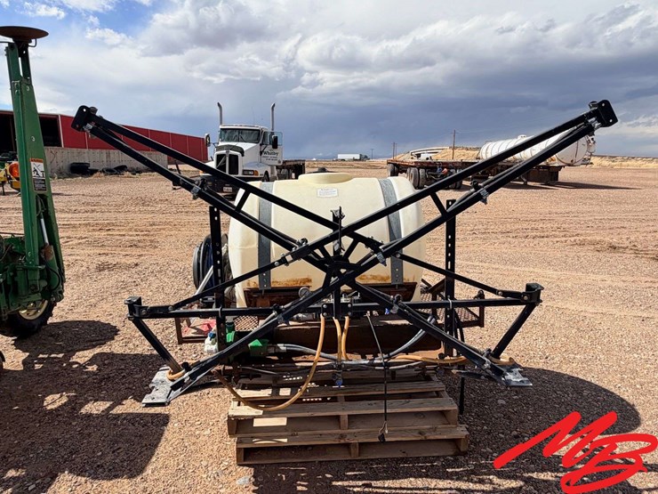 150-gallon-3-pt-sprayer-image-5