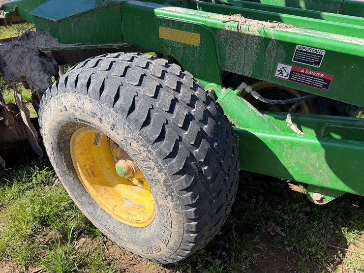 john-deere-2623vt-image-12