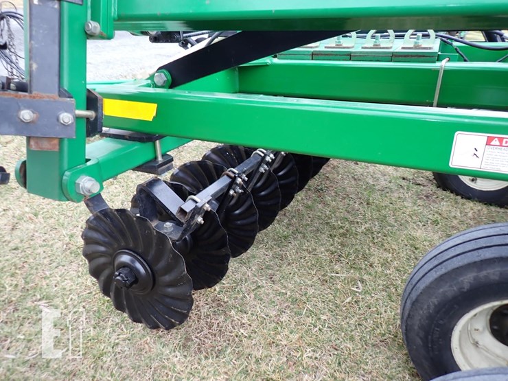 great-plains-2200tt-image-12