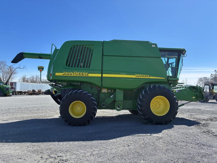 2005-john-deere-9660-sts-image-51
