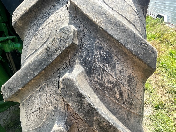 john-deere-7600-image-34