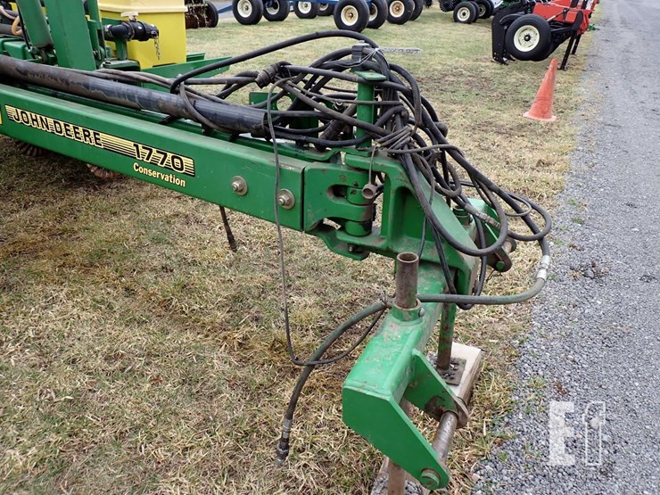 john-deere-1770-image-3