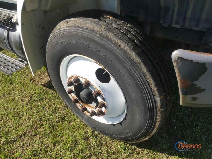 2007-international-durastar-4300-image-8