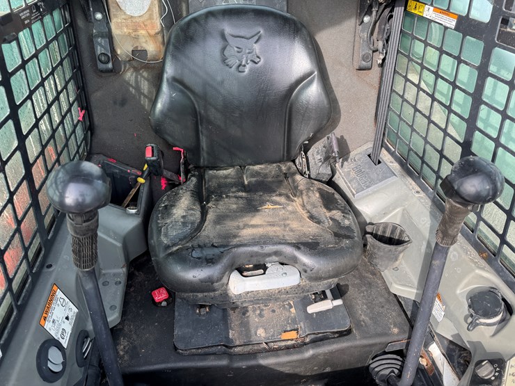 2019-bobcat-s650-image-12
