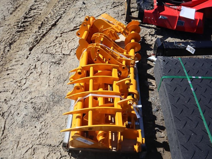 giyi-excavator-attachment-kit-image-3