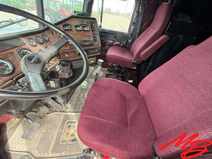 1993-caterpillar-10-image-24